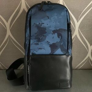 tumi marshall sling